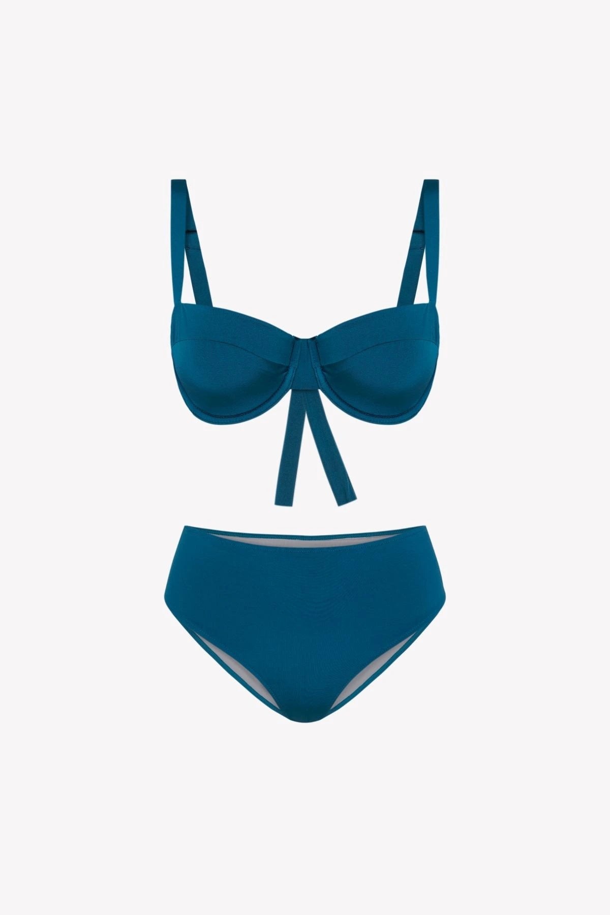 Bikini sostenible Bimba Aqua High de CIRCU. Top balconette con aro y braga alta que estiliza. Tejido ECONYL® en azul marino satinado, elegante y atemporal. Hecho a mano en España de forma ética.