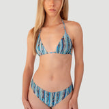 Bikini sostenible Lise Bimba Agata estampado azul-verde vista frontal con top triangulo y braga brasilena - CIRCU