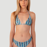 Bikini sostenible Lise Bimba Agata estampado azul-verde vista frontal con top triangulo y braga brasilena - CIRCU