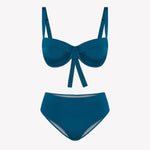 Bikini sostenible Bimba Aqua High de CIRCU. Top balconette con aro y braga alta que estiliza. Tejido ECONYL® en azul marino satinado, elegante y atemporal. Hecho a mano en España de forma ética.